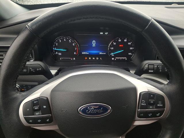Certified 2022 Ford Explorer XLT w/ Equipment Group 202A image 19