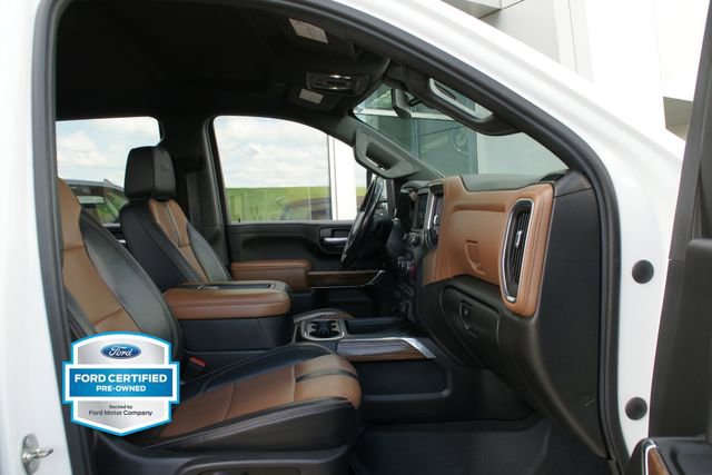 Used 2020 Chevrolet Silverado 2500 High Country w/ Safety Package II image 39