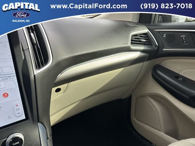 Certified 2024 Ford Edge Titanium w/ Titanium Elite Package image 27