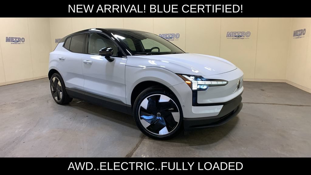 Used 2025 Volvo EX30 Ultra w/ Climate Package AWD/4WD image 1