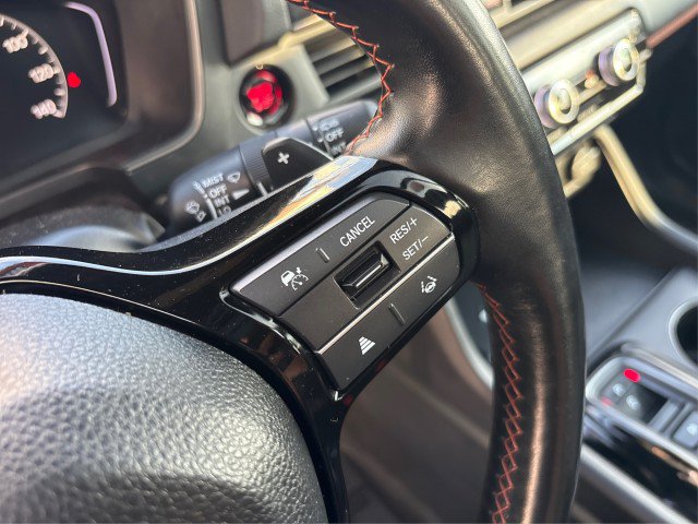 Used 2025 Honda Pilot TrailSport image 24