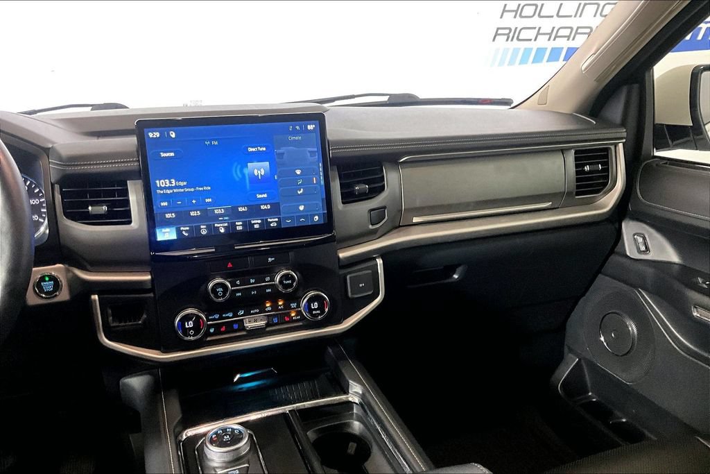 Certified 2022 Ford Expedition Max XLT RWD image 5