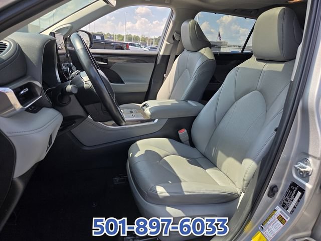 Used 2023 Toyota Highlander Limited FWD image 9