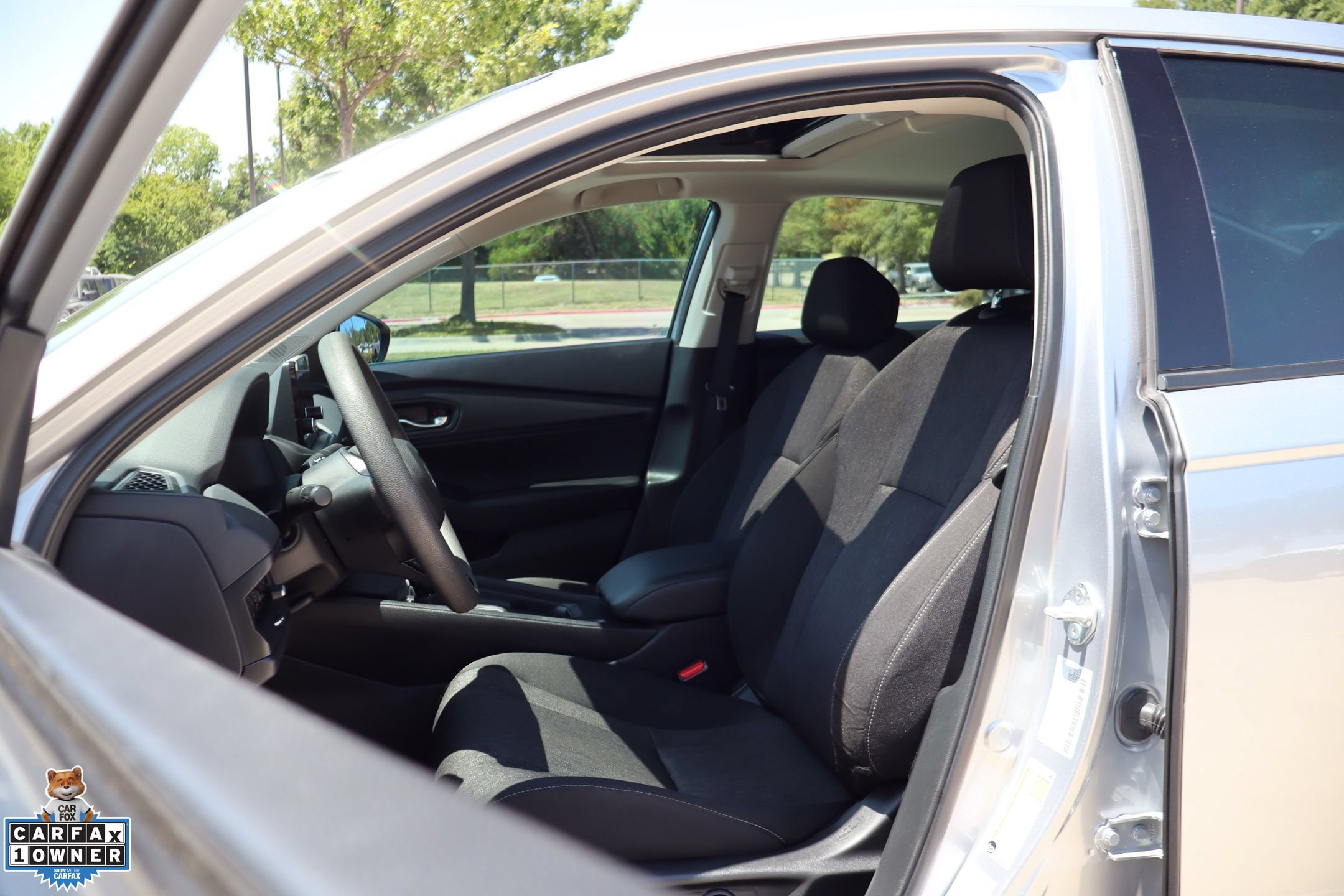 Used 2023 Honda Accord EX image 11