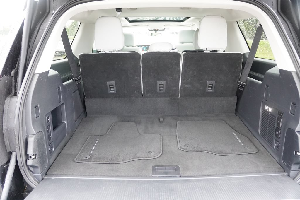 Certified 2025 Ford Expedition Max Platinum w/ Driver's Package AWD/4WD image 24