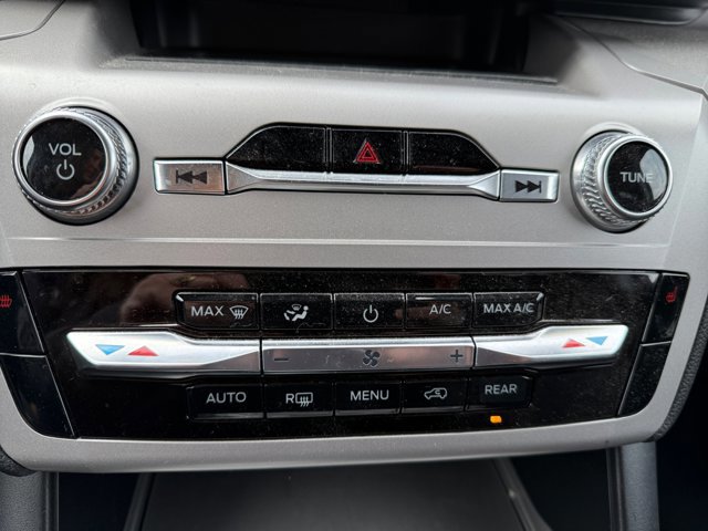 Certified 2023 Ford Explorer XLT image 26