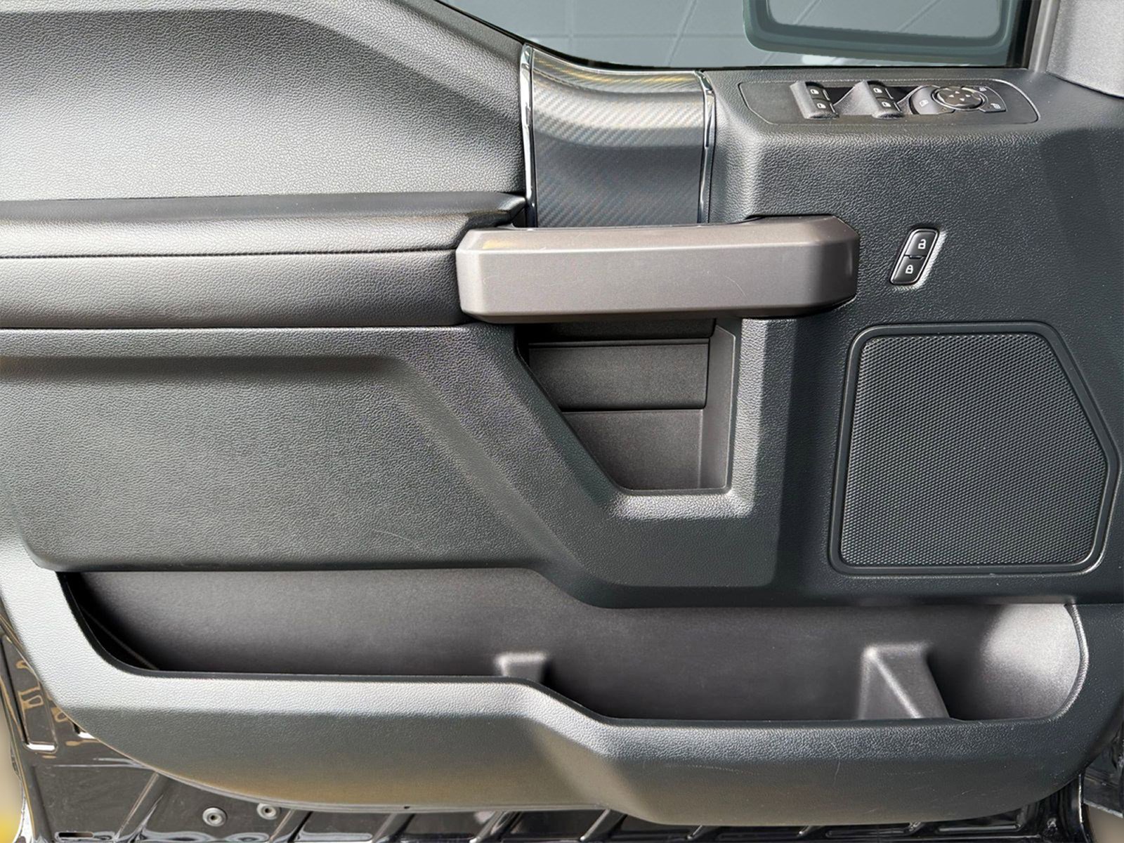 Certified 2020 Ford F150 XLT w/ Equipment Group 302A Luxury image 24