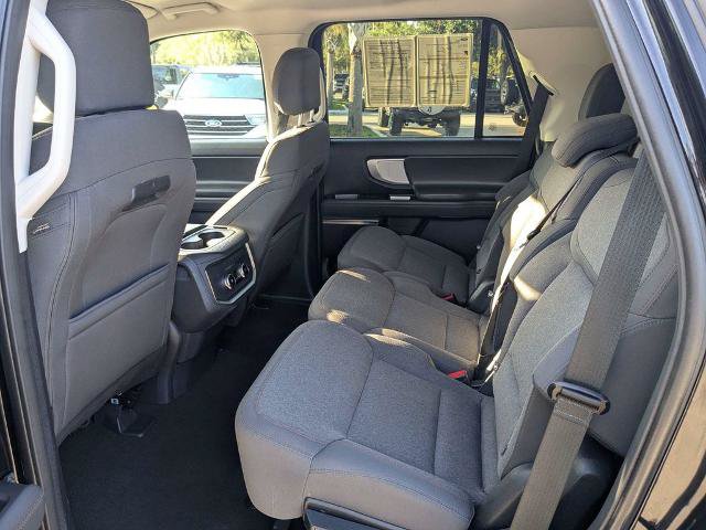 Certified 2025 Ford Expedition Active AWD/4WD image 15