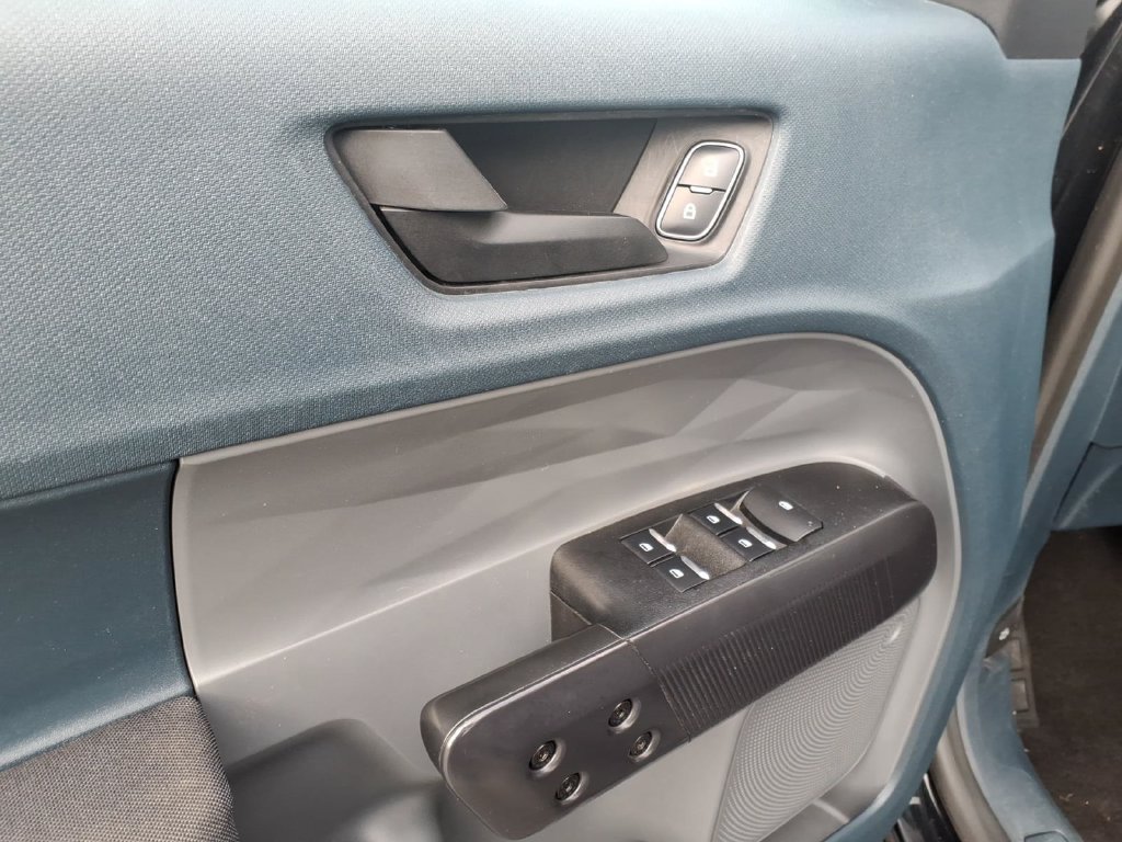 Certified 2025 Ford Maverick XL FWD image 14