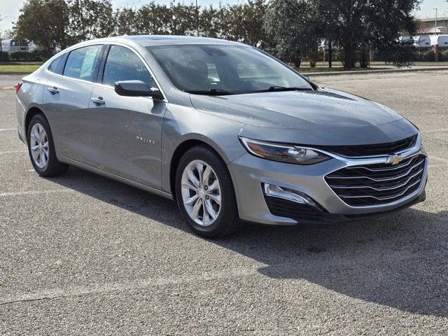 Used 2024 Chevrolet Malibu LT image 1