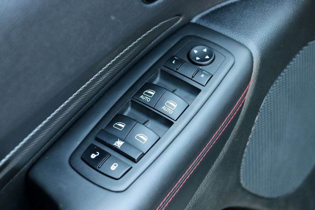 Used 2024 Dodge Durango GT RWD image 17