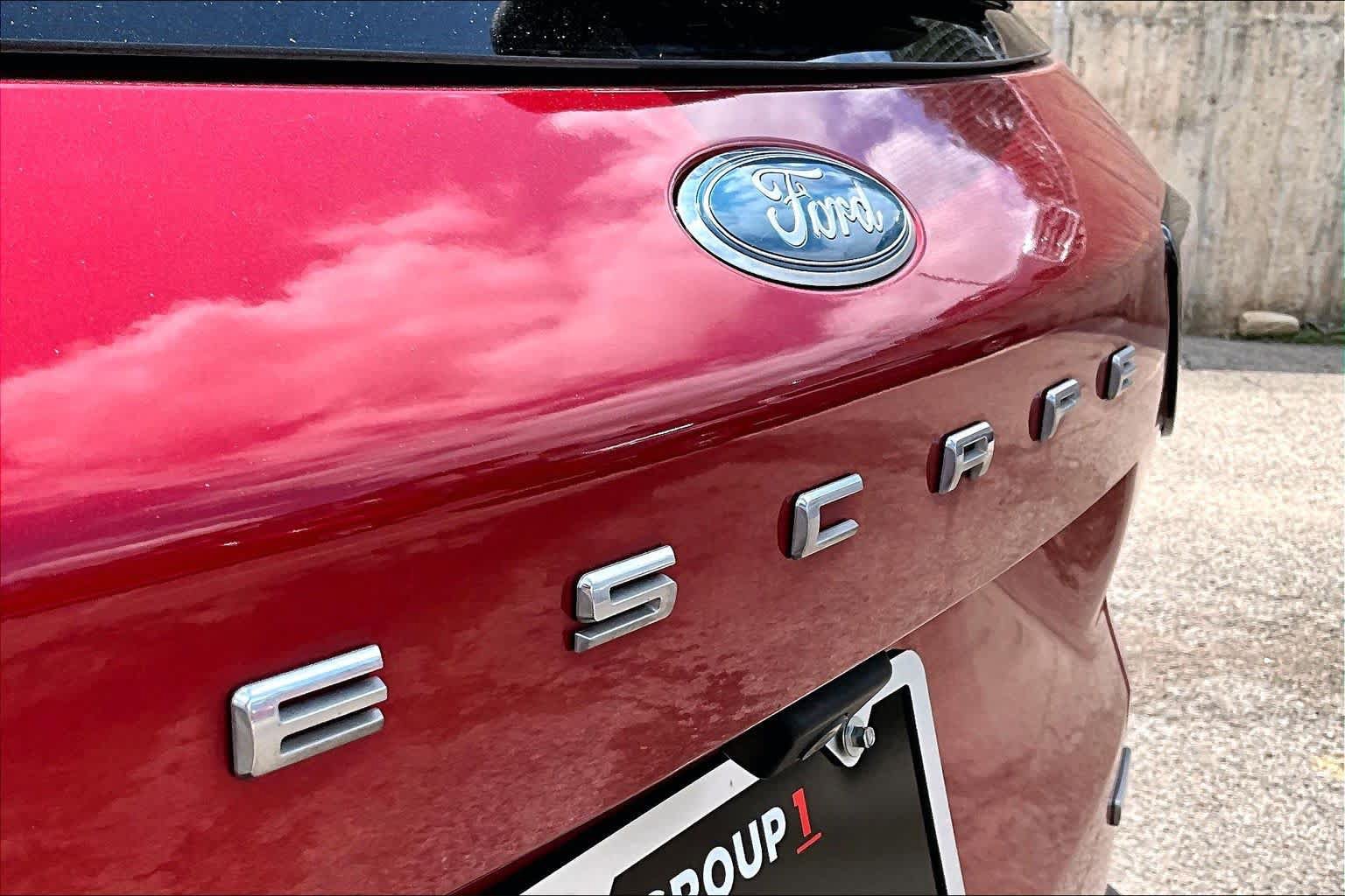 Certified 2020 Ford Escape SEL FWD image 13