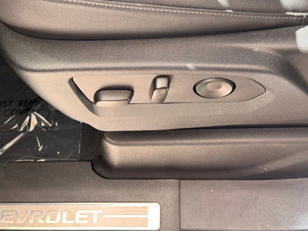 Used 2022 Chevrolet Tahoe Z71 w/ Luxury Package image 19