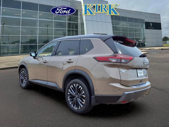 Used 2025 Nissan Rogue SL w/ Tech Package AWD/4WD image 3