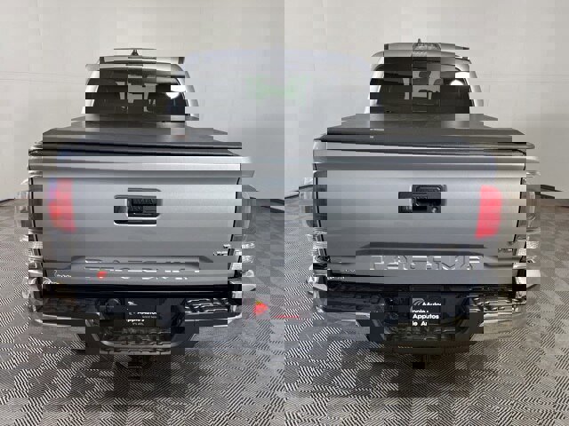 Used 2020 Toyota Tacoma TRD Off-Road image 4