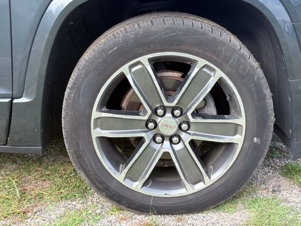 Used 2019 GMC Acadia Denali w/ LPO, Floor Liner Package AWD/4WD image 20