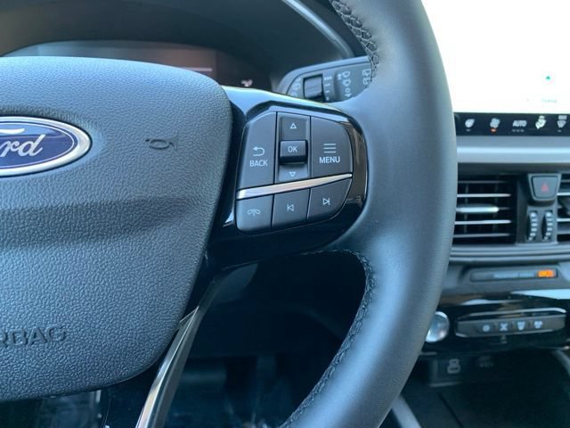 Certified 2025 Ford Escape SE FWD image 23