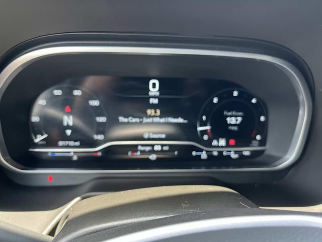 Used 2023 GMC Yukon SLT AWD/4WD image 41