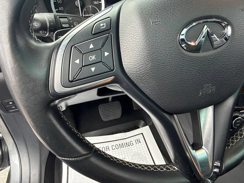 Used 2017 INFINITI QX30 Premium w/ Navigation Package AWD/4WD image 18