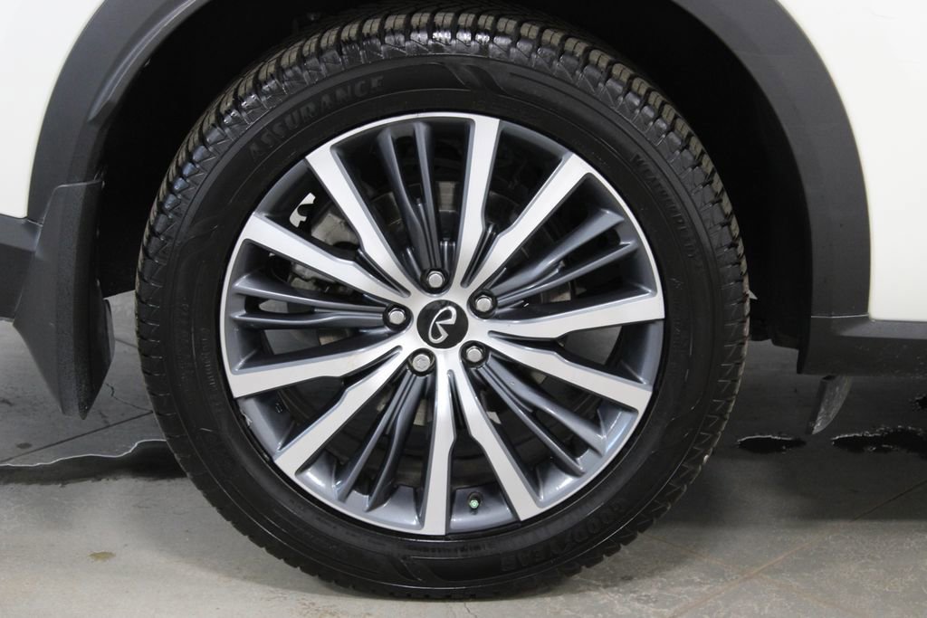 Used 2023 INFINITI QX60 Sensory w/ Cargo Package image 16