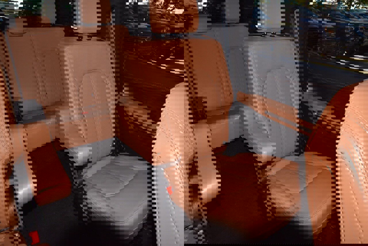 Certified 2022 Ford Expedition Platinum image 22