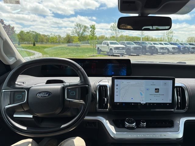 Certified 2025 Ford Expedition Platinum AWD/4WD image 37