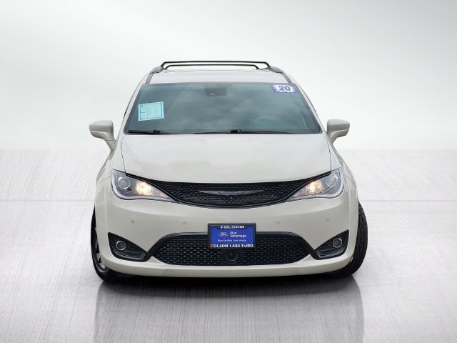 Used 2020 Chrysler Pacifica Touring-L w/ Advanced Safetytec Group FWD image 2
