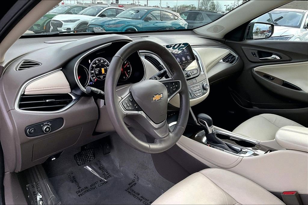 Used 2024 Chevrolet Malibu LT FWD image 13