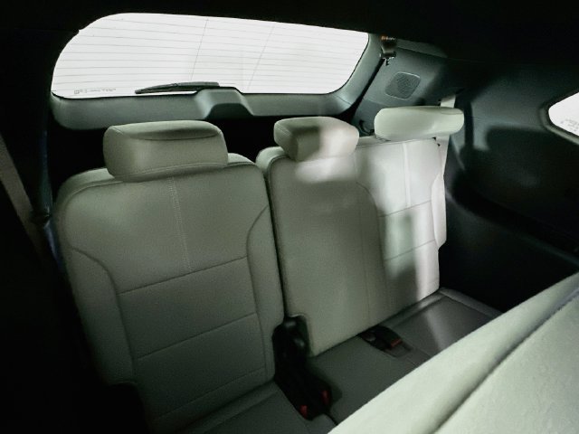 Used 2026 GMC Acadia Elevation w/ Elevation Premium Package FWD image 35