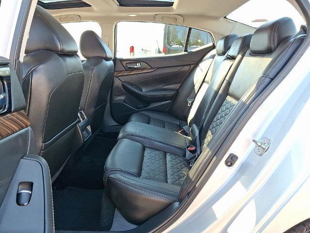 Used 2018 Nissan Maxima Platinum image 10