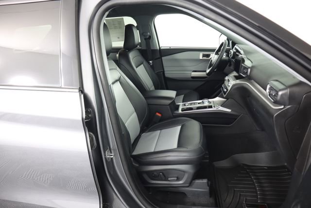 Certified 2023 Ford Explorer XLT w/ Equipment Group 202A image 71