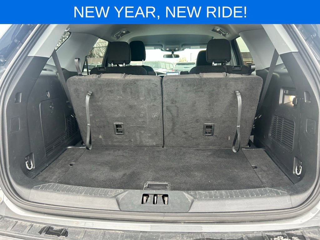 Certified 2023 Ford Explorer XLT w/ Class IV Trailer Tow Package image 40
