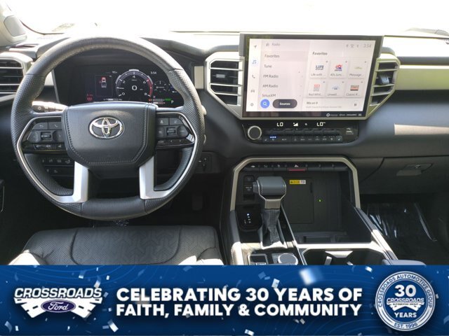 Used 2024 Toyota Tundra Limited AWD/4WD image 31