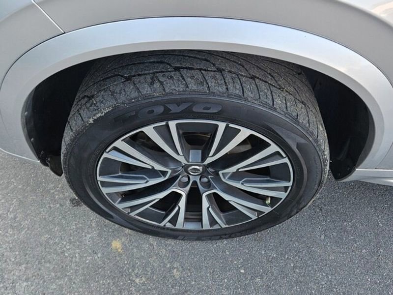 Used 2020 Volvo XC90 T5 Momentum image 19