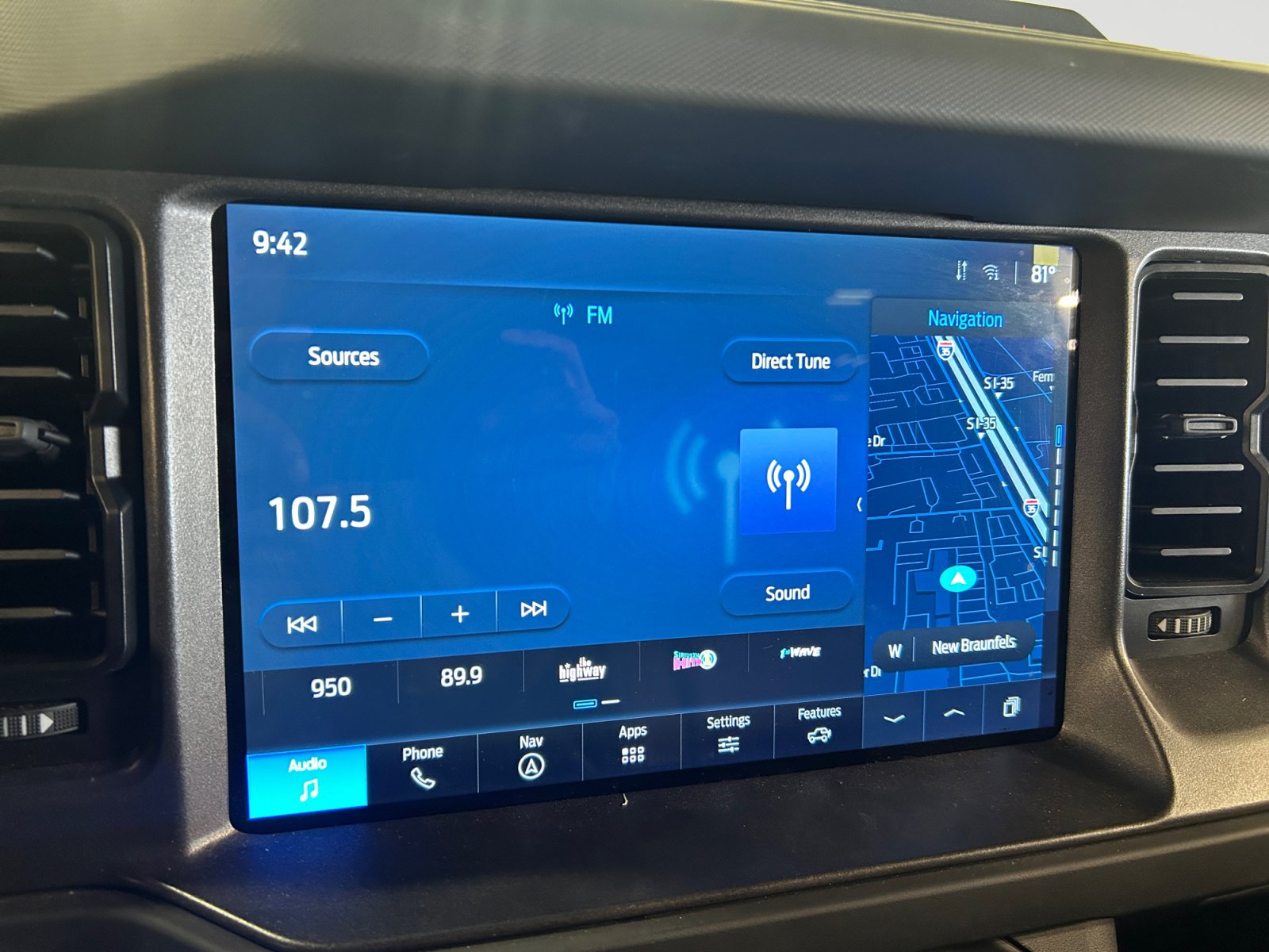 Certified 2025 Ford Bronco Badlands AWD/4WD image 18