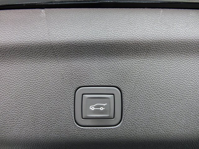 Used 2026 Cadillac Escalade Luxury w/ Touring Package AWD/4WD image 26