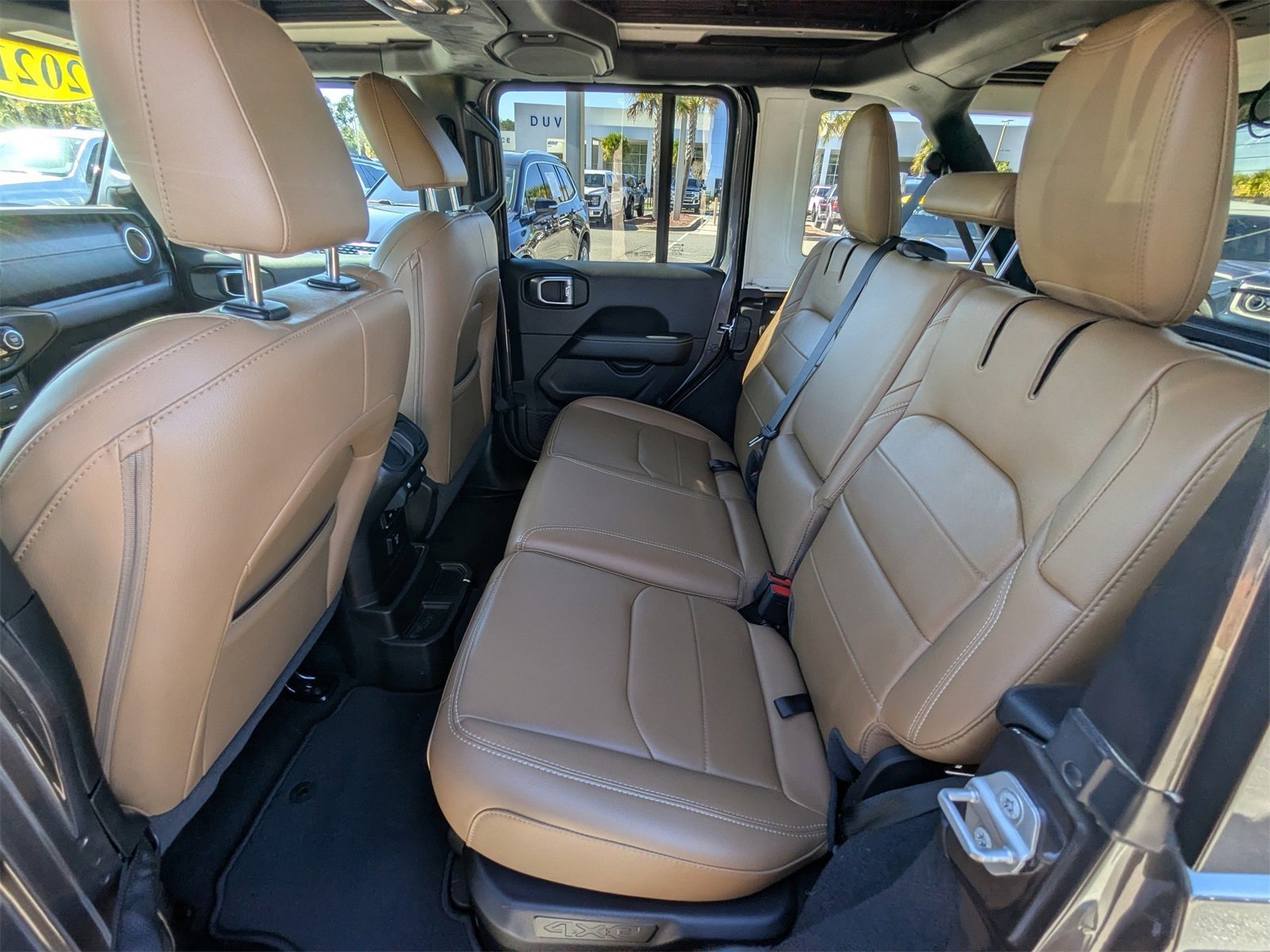 Used 2021 Jeep Wrangler Unlimited Sahara w/ Cold Weather Group image 14