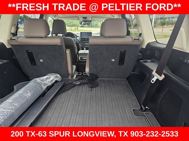 Used 2023 Lexus GX 460 Luxury w/ Sport Design Package AWD/4WD image 11