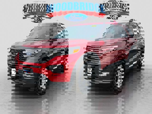 Certified 2023 Ford Explorer XLT image 2