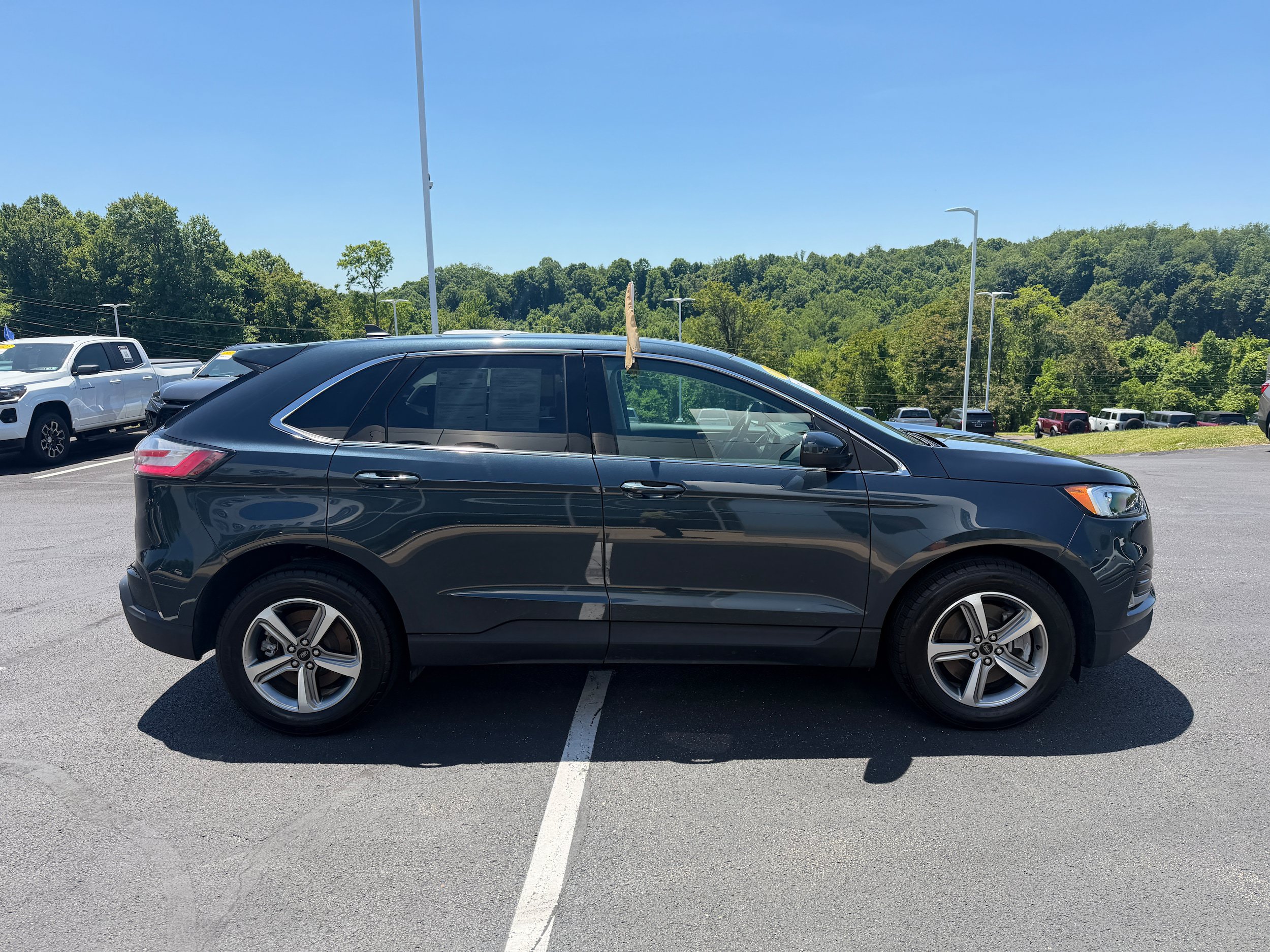 Certified 2024 Ford Edge SEL w/ Convenience Package AWD/4WD image 5
