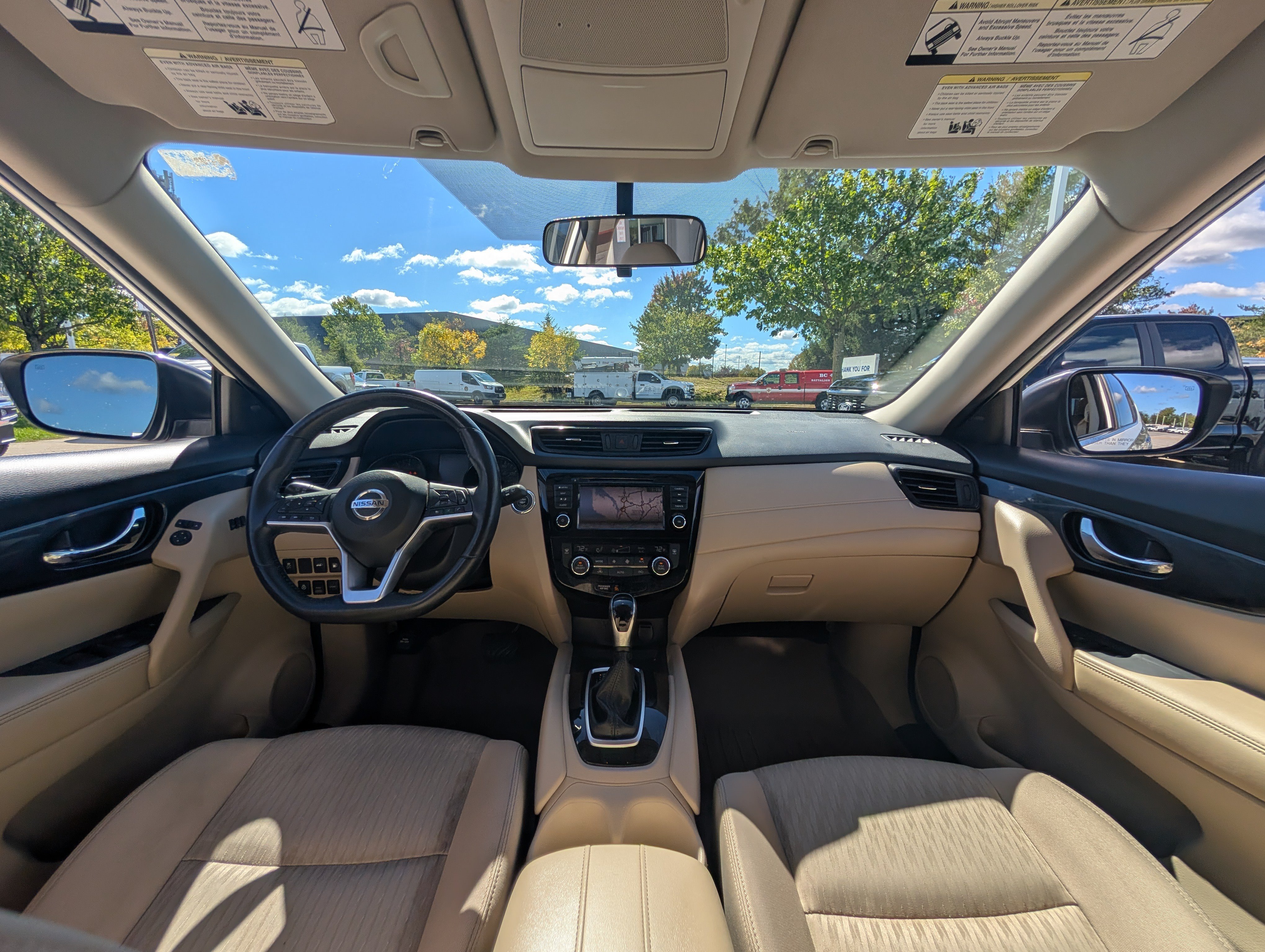 Used 2018 Nissan Rogue SV w/ Premium Package AWD/4WD image 20