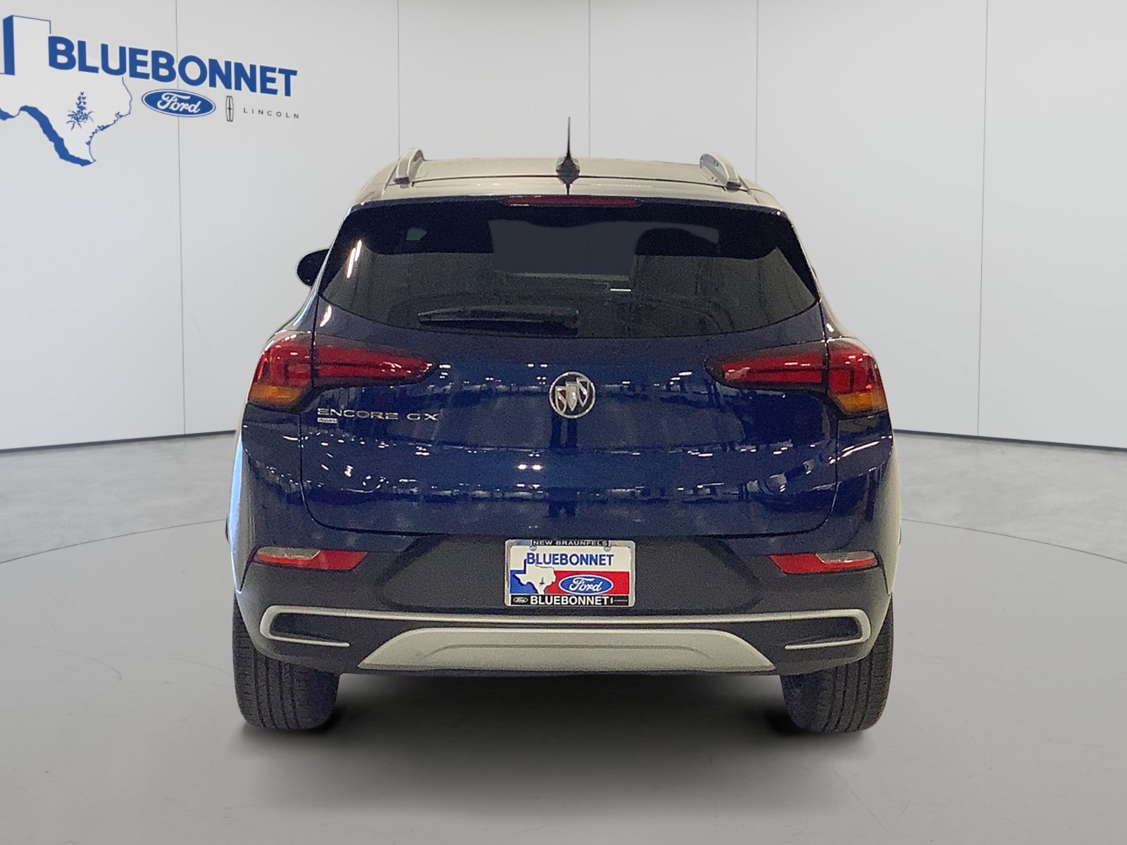 Used 2023 Buick Encore GX Select w/ Safety Package II AWD/4WD image 6