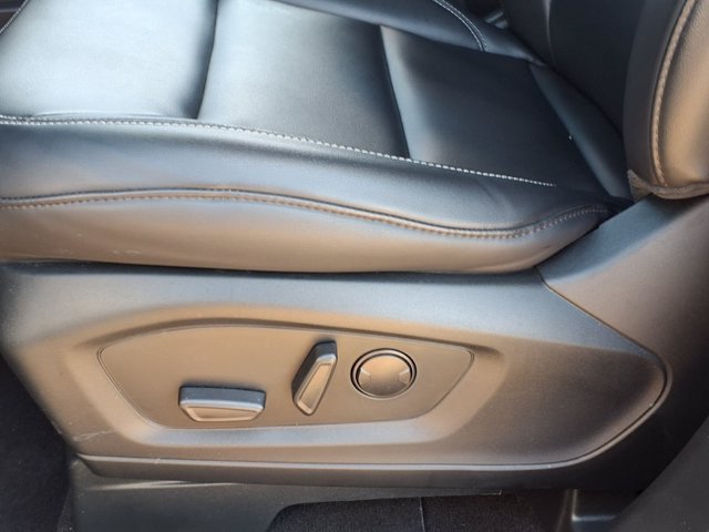 Certified 2024 Ford Explorer XLT w/ Equipment Group 202A AWD/4WD image 5