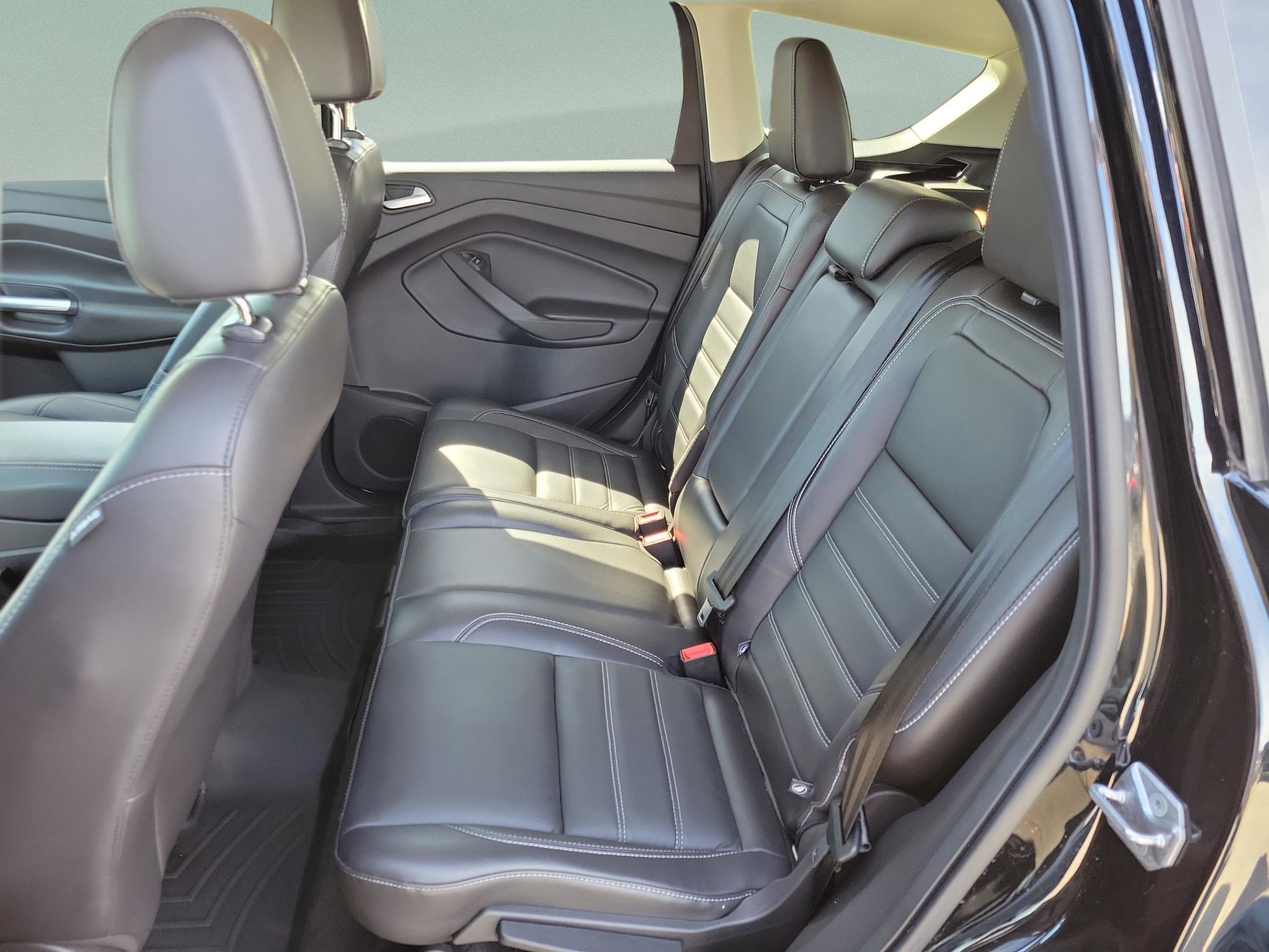 Certified 2017 Ford Escape SE w/ SE Leather Comfort Package image 23