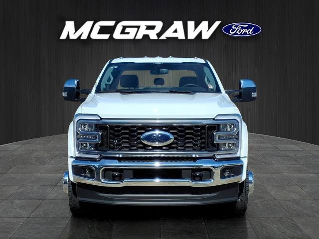 Certified 2026 Ford F450 Lariat w/ Chrome Package image 7