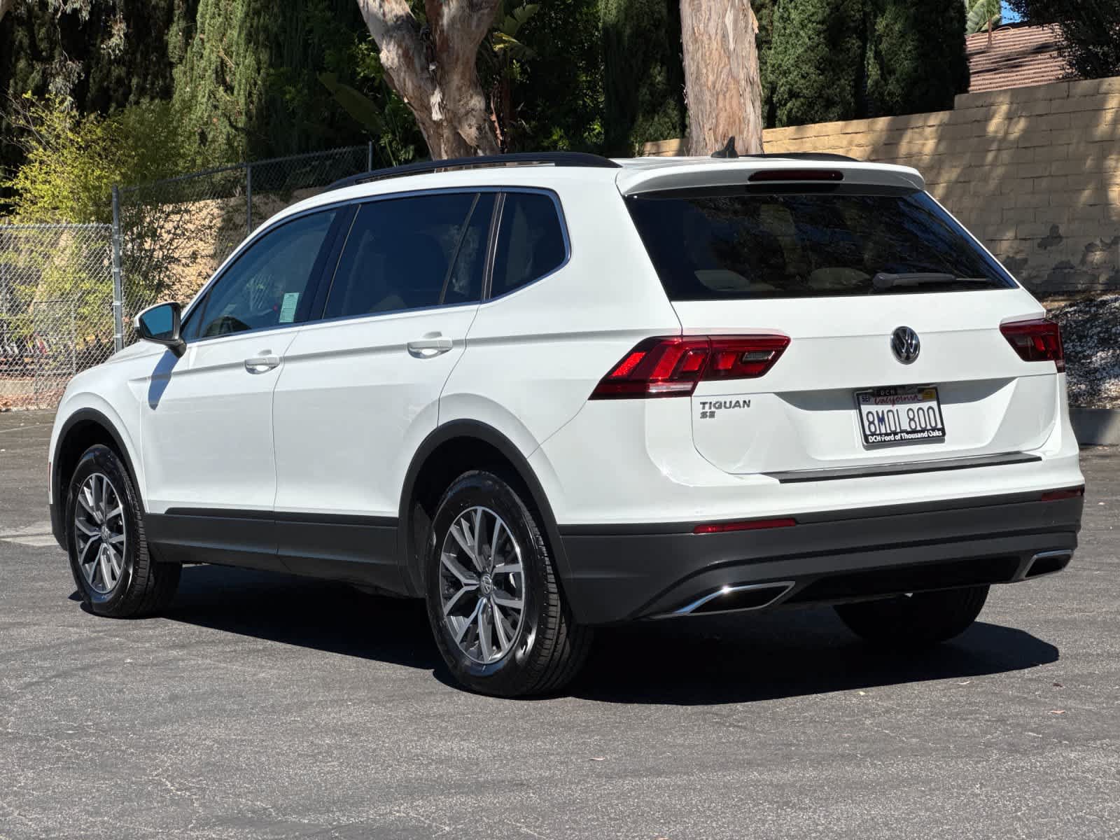 Used 2019 Volkswagen Tiguan SE w/ Panoramic Sunroof Package FWD image 6