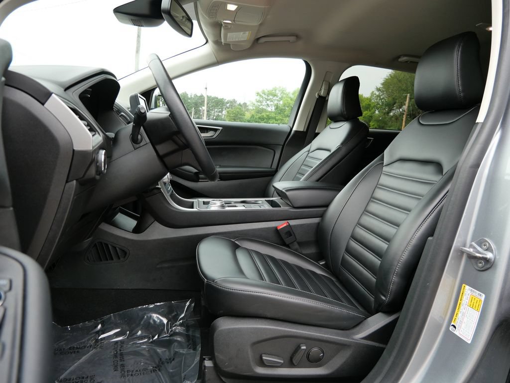 Certified 2024 Ford Edge SEL w/ Convenience Package AWD/4WD image 17
