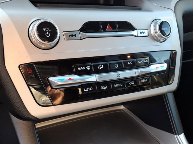 Certified 2023 Ford Explorer XLT w/ Equipment Group 202A image 11