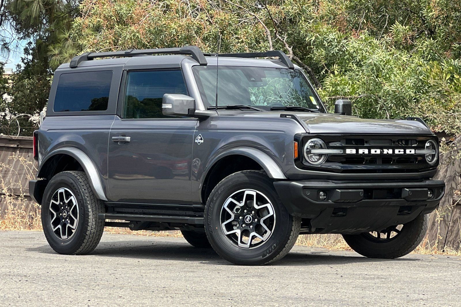 Certified 2023 Ford Bronco Outer Banks AWD/4WD image 2