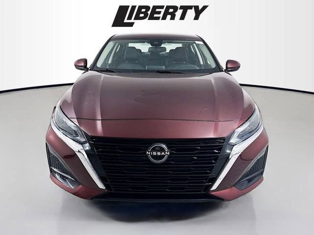 Used 2023 Nissan Altima 2.5 SV image 8